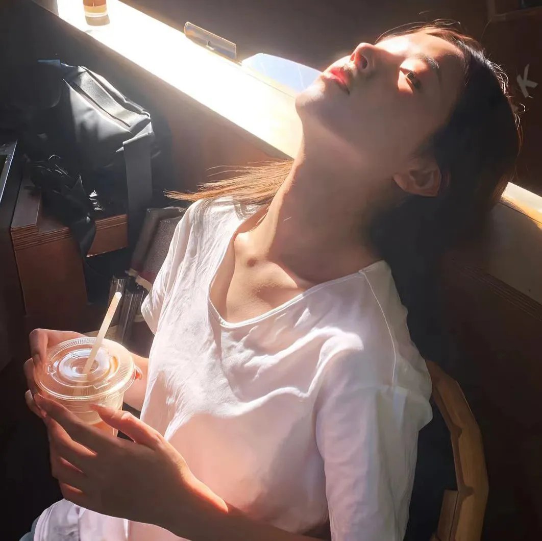 女儿笑我跳广场舞我登舞台征服全场